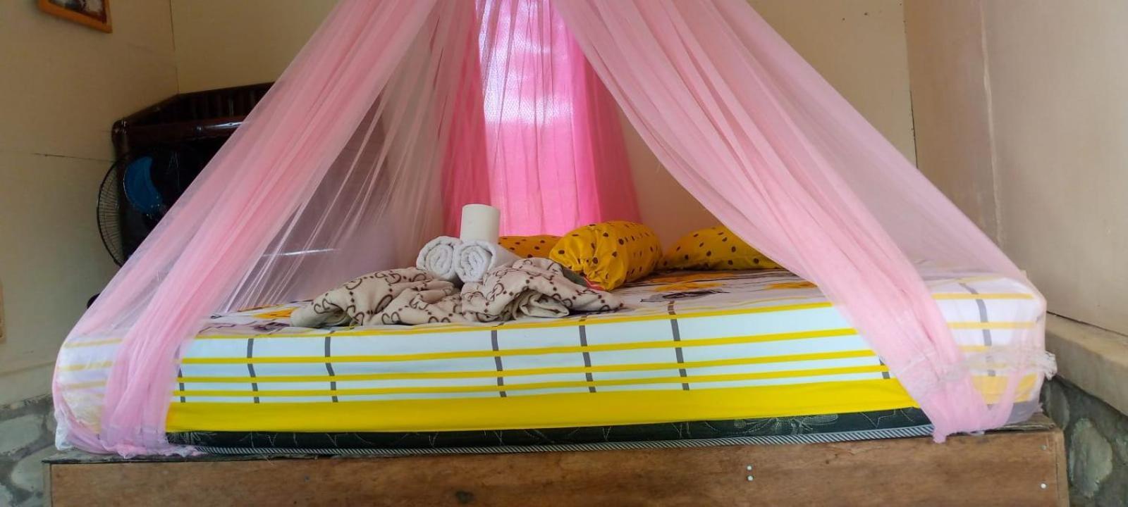 Sumatra Cheeky Monkeys Hotel Bukit Lawang Phòng bức ảnh
